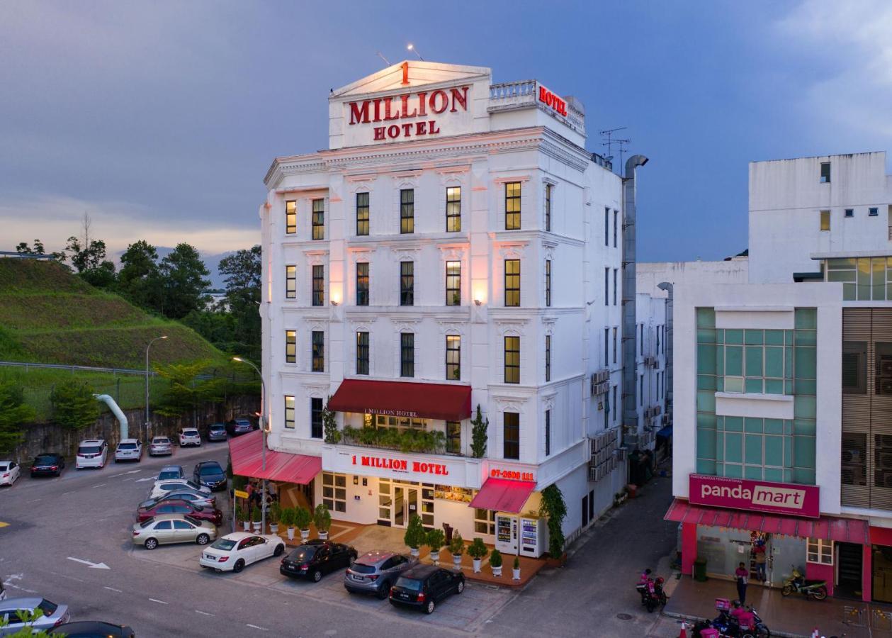 1 Million Hotel Johor Bahru Exterior photo